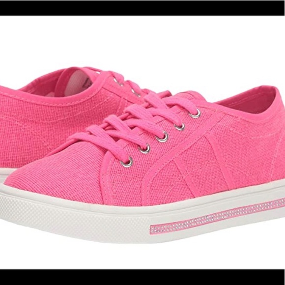 Steve Madden Other - Steve Madden Sneakers